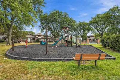 2S759 Winchester Circle #2, Warrenville, IL 60555 - Photo 25