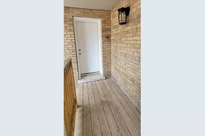 2840 W Arthur Street #2W, Chicago, IL 60645 - Photo 13