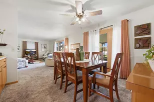 408 Sunset Ln, Mount Morris, IL 61054 - Photo 9