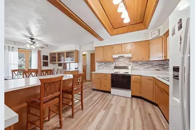 408 Sunset Lane, Mount Morris, IL 61054 - Photo 7