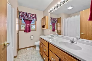 829 Fyre Lake Dr, Sherrard, IL 61281 - Photo 29