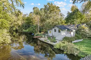 402 Channel Dr, Island Lake, IL 60042 - Photo 25