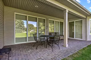 13300 Honeysuckle Dr, Huntley, IL 60142 - Photo 5