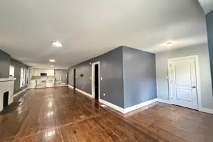 [Address not provided], Chicago, IL 60649 - Photo 5