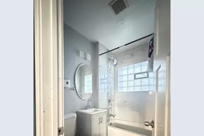 7735 S Colfax Avenue, Chicago, IL 60649 - Photo 9