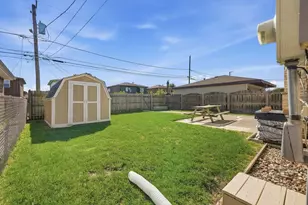 1111 Herbert Breclaw Dr, Calumet City, IL 60409 - Photo 23