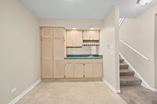 28W700 Barnes Ave, West Chicago, IL 60185 - Photo 19