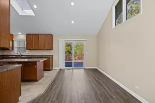 28W700 Barnes Ave, West Chicago, IL 60185 - Photo 9