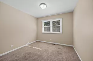 28W700 Barnes Ave, West Chicago, IL 60185 - Photo 17