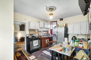 4425 W Carroll Ave, Chicago, IL 60624 - Photo 13