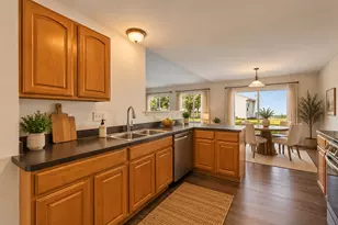 756 Glen Cove Ln, Pingree Grove, IL 60140 - Photo 5