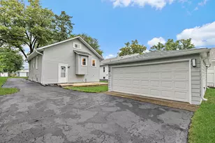 143 E Division St, Villa Park, IL 60181 - Photo 5