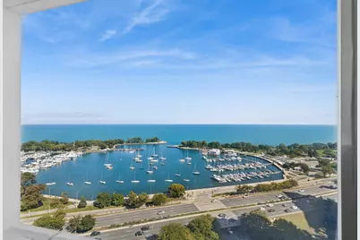 3200 N Lake Shore Drive #2402, Chicago, IL 60657 - Photo 17