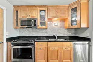4955 Kimball Hill Dr, Rolling Meadows, IL 60008 - Photo 11
