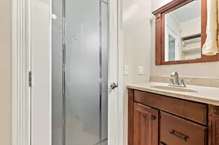 4955 Kimball Hill Dr, Rolling Meadows, IL 60008 - Photo 19