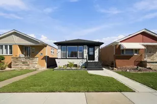 5711 S Mayfield Ave, Chicago, IL 60638 - Photo 1
