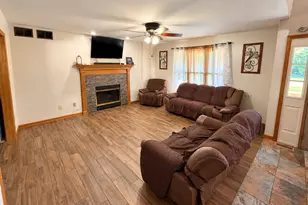 510 Praire View Ln, Hinckley, IL 60520 - Photo 9