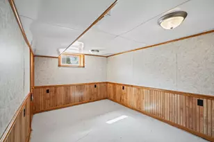 222 S West St, Gibson City, IL 60936 - Photo 23