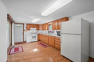 222 S West St, Gibson City, IL 60936 - Photo 11