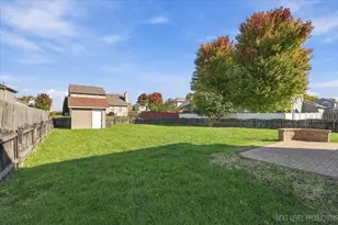 761 Blooming Dr, Dekalb, IL 60115 - Photo 29