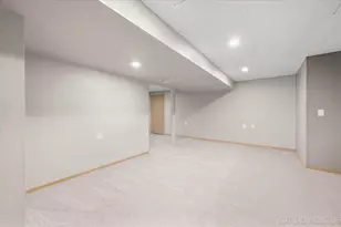 761 Blooming Dr, Dekalb, IL 60115 - Photo 27