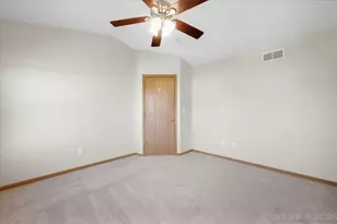 761 Blooming Dr, Dekalb, IL 60115 - Photo 17