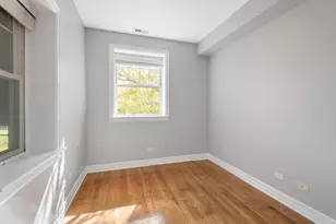 2705 N Mildred Ave, Chicago, IL 60614 - Photo 13