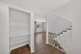 215 Dodge Ave, Evanston, IL 60202 - Photo 13