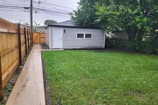 9347 S Wallace St, Chicago, IL 60620 - Photo 19