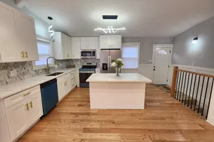 9347 S Wallace St, Chicago, IL 60620 - Photo 5