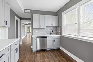 8210 S Marshfield Ave, Chicago, IL 60620 - Photo 9