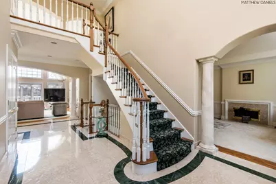 9291 Cascade Circle, Burr Ridge, IL 60527 - Photo 3