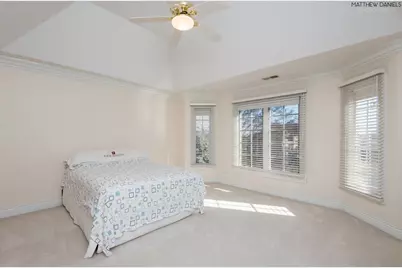 9291 Cascade Circle, Burr Ridge, IL 60527 - Photo 17