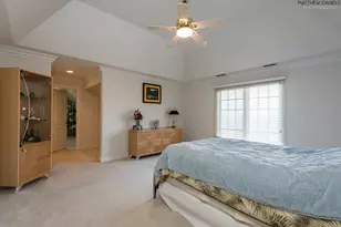 9291 Cascade Cir, Burr Ridge, IL 60527 - Photo 15