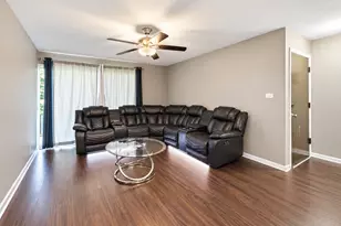 5633 Edge Lake Dr, Oak Lawn, IL 60453 - Photo 15