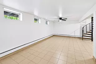 5633 Edge Lake Dr, Oak Lawn, IL 60453 - Photo 5
