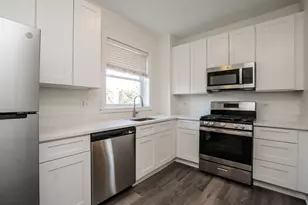 721 Reba Pl, Evanston, IL 60202 - Photo 3