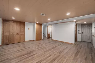 217 Holly Ave, Darien, IL 60561 - Photo 23