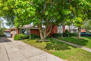 15354 Dobson Ave, South Holland, IL 60473 - Photo 3