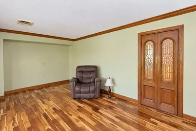 135 Hickory Road, Lake in the Hills, IL 60156 - Photo 7
