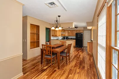 135 Hickory Road, Lake in the Hills, IL 60156 - Photo 5
