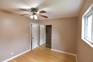 210 E Myrick Ave, Addison, IL 60101 - Photo 17