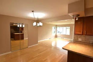 210 E Myrick Ave, Addison, IL 60101 - Photo 7