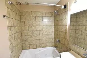210 E Myrick Ave, Addison, IL 60101 - Photo 33