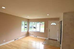 210 E Myrick Ave, Addison, IL 60101 - Photo 11