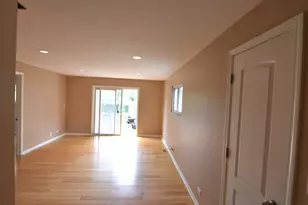 210 E Myrick Ave, Addison, IL 60101 - Photo 25