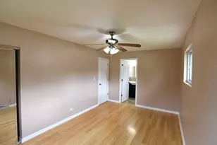210 E Myrick Ave, Addison, IL 60101 - Photo 15