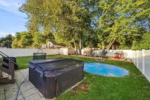 815 Pine Needle Ln, Joliet, IL 60432 - Photo 27
