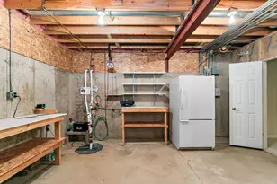 1000 Dakota Dr, Woodstock, IL 60098 - Photo 27