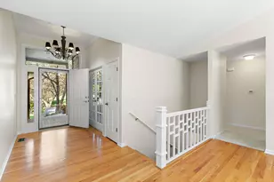 1000 Dakota Dr, Woodstock, IL 60098 - Photo 9